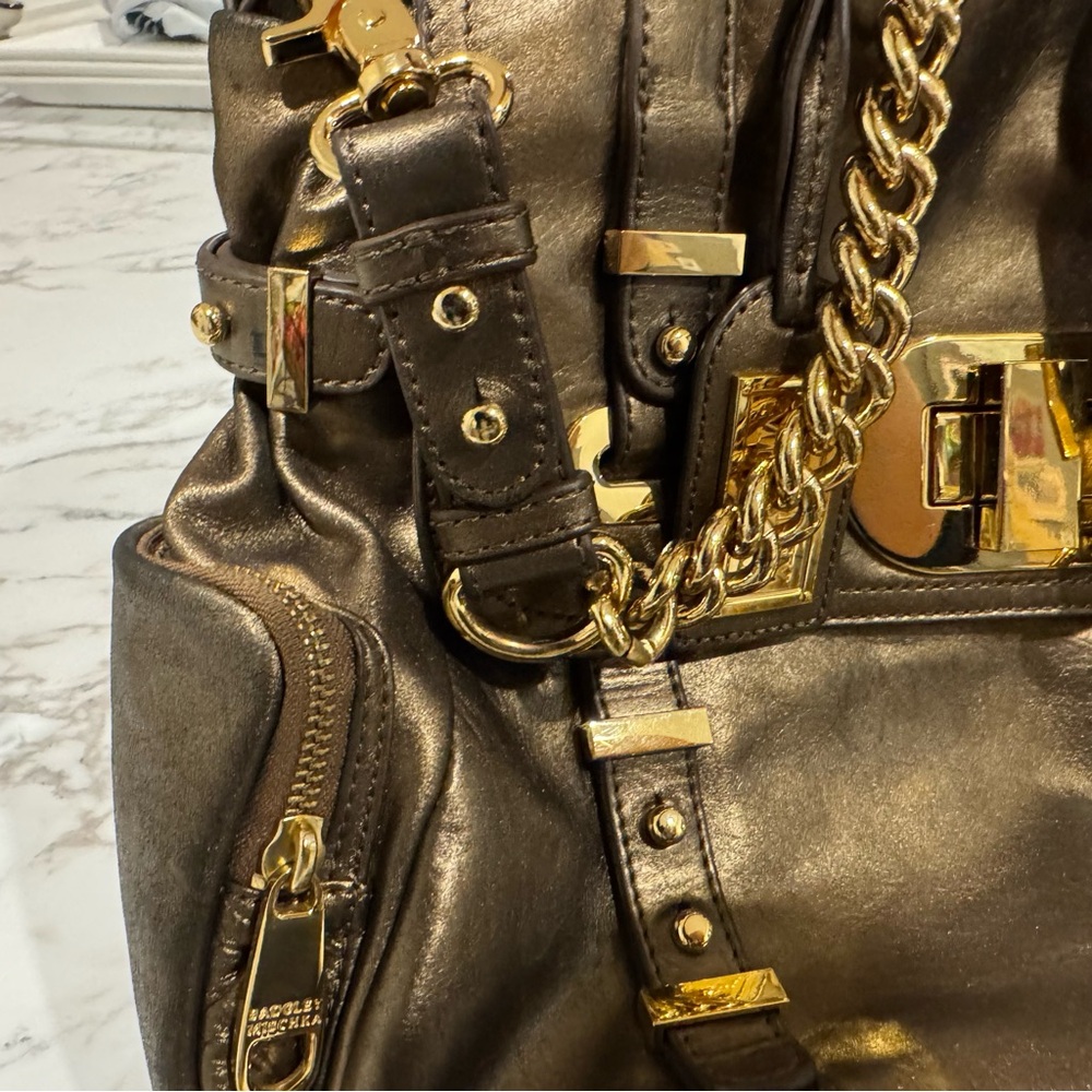 Badgley Mischka Bronze Metallic Leather Bag - Picture 4 of 13